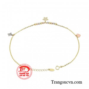 Nhiều người còn quan niệm rằng, lắc chân có biểu tượng ngôi sao kết hợp với đính bi còn mang ý nghĩa của sự mới mẻ, đại diện cho mọi ước muốn của con người với các mục tiêu.