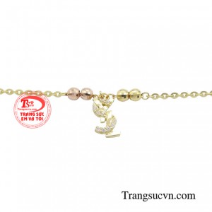 Chiếc lắc chân sẽ giúp bạn nổi bật và ăn điểm tuyệt đối trong mắt người đối diện. 