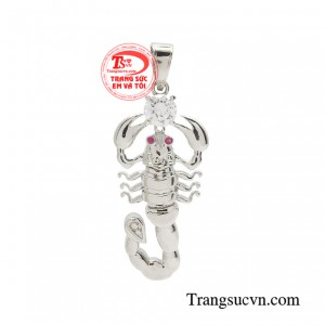 Mặt dây bọ cạp thời trang có thiết kế sang trọng mang biểu tượng của sức mạnh, niềm tin, quyền lực, tràn đầy sinh lực, đẳng cấp nam tính dành cho phái mạnh.