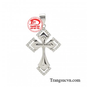 Mặt dây thánh giá thời thượng được khách hàng ưa chuộng, không chỉ là phụ kiện trang sức mà nó còn mang lại may mắn cho người đeo.