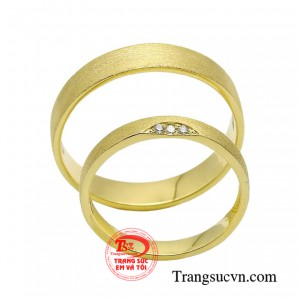 Cặp nhẫn cưới như thay lời cầu chúc với tất cả những điều tốt đẹp nhất đến các cặp đôi uyên ương.