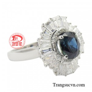 Nhẫn nữ sapphire kiêu sa là lựa chọn thông minh khiến mọi phụ nữ thượng lưu luôn tự tin tỏa sáng.