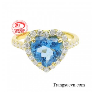 Topaz còn được coi là viên đá của tình yêu đích thực, thể hiện cho một tình yêu hạnh phúc đong đầy. 