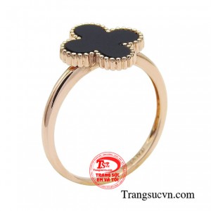 Nhẫn nữ vàng hồng may mắn không chỉ là món phụ kiện làm đẹp đơn thuần mà nó còn là biểu trưng cho phong cách thời thượng và làm nên đẳng cấp vương giả cho các quý cô.