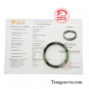Ngọc được ví với cốt cách của người quân tử chính trực.