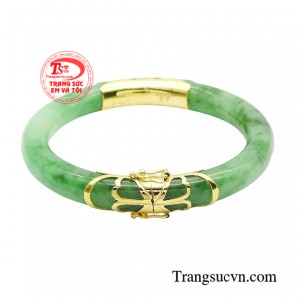 Sản phẩm ấn tượng về màu sắc và thu hút ánh nhìn bởi những đường vân tự nhiên, bắt mắt.