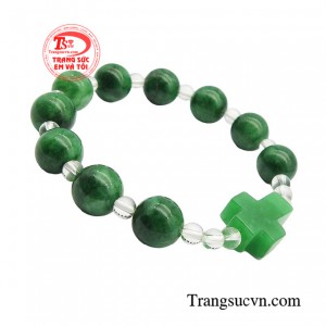 Không những vậy, chuỗi mân côi cẩm thạch còn giúp loại bỏ năng lượng xấu trong không gian, giúp tạo ra một môi trường sống lành mạnh và tốt đẹp.