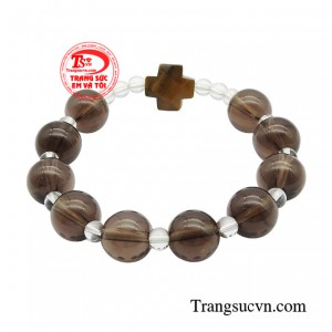 Mỗi khi lần chuỗi mân côi, người đeo sẽ được tiếp thêm sự can đảm. 