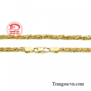 Mang đến cho chàng điểm nhấn tinh tế, nhưng không kém phần nổi bật, sẵn sàng giúp chàng chinh phục mọi ánh nhìn.