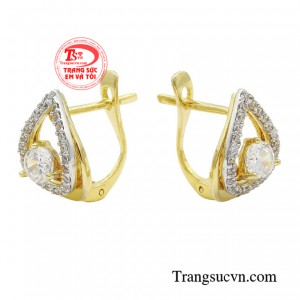 Đeo lên người món trang sức này, chị em phụ nữ sẽ thêm tự tin hơn cùng cảm giác thăng hoa và tỏa sáng.