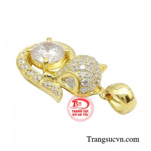 Hồ ly có sức mạnh mang lại may mắn trong tình yêu cũng như sự gắn kết tình cảm lứa đôi.