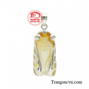 Mặt dây ngọc thiền bọc bạc giúp cho tinh thần phấn chấn, gia tăng ý chí, sự chăm chỉ và phấn đấu, giành vị trí cao và có chí hướng trong học tập, không ngừng tiến bộ.