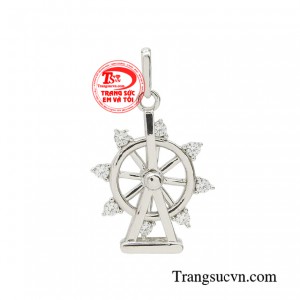 Mặt dây vòng quay cá tính là một món phụ kiện thời trang thể hiện rõ nét những cá tính và giá trị sống của các cô gái hiện đại. 