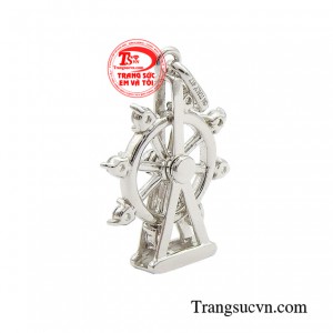 Món trang sức này như một lời khẳng định rằng họ là những người tự do, không bị gò bó bởi những định kiến hay áp đặt của xã hội.