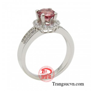 Nhẫn nữ garnet tinh tế