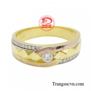 Sản phẩm được tiết chế những chi tiết phức tạp và tập trung nhấn nhá bằng chất liệu vàng 10k cao cấp