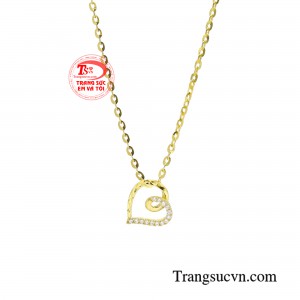 Nó không đơn giản chỉ là một món quà, mà nó còn thể hiện tình yêu ấm áp và nồng nhiệt dành cho người mình yêu. 