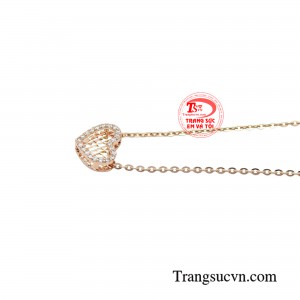 Đúng như tên gọi và hình dạng bên ngoài là ẩn sau nét đẹp nhẹ nhàng, ngọt ngào đầy nữ tính.