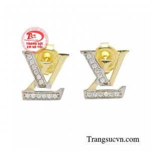 Hoa tai phong cách thời thượng hớp trọn mọi ánh nhìn bởi ánh sắc lấp lánh của đá cubic rạng ngời