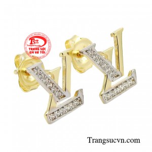 Với thiết kế thời trang độc đáo từ chất liệu vàng 10K sành điệu, nàng đã có cho mình một trợ thủ đắc lực cân trọn mọi phong cách.