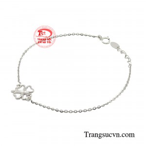 Đồng thời giúp phái đẹp cảm nhận rõ nhất về sự ung dung, tự tại trong tâm hồn, những cảm xúc mà nhịp sống hiện đại vô tình khiến ta lướt qua, bây giờ lại được truyền thêm cảm hứng để sống chậm lại, tận hưởng nhiều hơn, thêm yêu bản thân hơn.