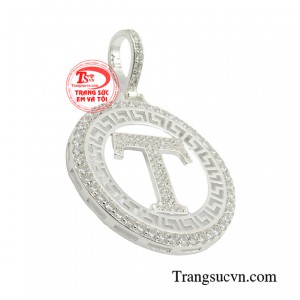 Đồng thời mang đến chút cảm nhận về sự bí ẩn đầy thu hút.