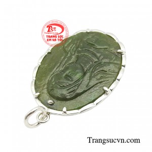 Đức Mẹ là biểu tượng cho sự hi vọng, thanh cao, lòng can đảm và nhân từ của một người mẹ. 