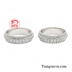 Mang đến hạnh phúc giản đơn nhưng bền chặt và nồng ấm.