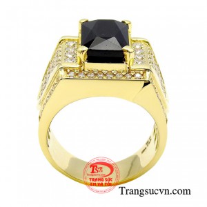 Để nâng cao hình ảnh và thể hiện bản lĩnh của một quý ông hiện đại, một chiếc nhẫn vàng nam chính là sự lựa chọn tuyệt vời. 