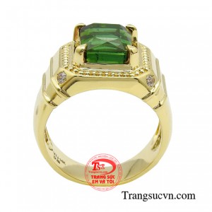 Khắc họa xuất sắc vẻ đẹp nam tính đầy ấn tượng cùng chàng tỏa sáng giá trị riêng, tự tin bứt phá giới hạn chinh phục những đỉnh cao mới. 