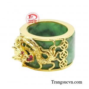 Chiếc nhẫn ngọc bọc rồng không những là quà tặng phong thủy hóa sát, trừ khử kẻ tiểu nhân mà còn có khả năng tăng cường phát huy quyền lực lãnh đạo và dẫn dắt.