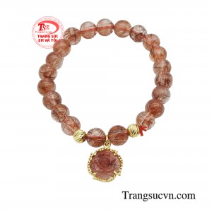 Chuỗi tay thạch anh tóc đỏ duyên dáng giúp tâm trí bạn bừng sáng, tìm thấy sự yêu đời và niềm vui trong cuộc sống.