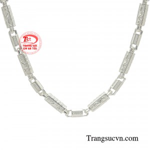 EVT luôn mong muốn mang lại cho ba mẹ và bé những sản phẩm bạc đúng chuẩn, đồng thời còn đẹp mắt mang nhiều ý nghĩa yêu thương.