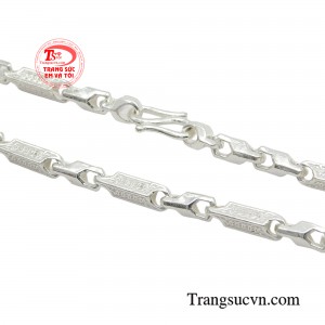 Đồng thời cảm nhận được sự tinh xảo và vẻ đẹp hấp dẫn trong từng chi tiết. 