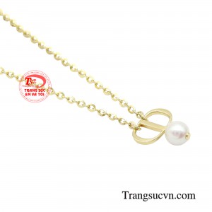 Và trong thế giới trang sức, dây chuyền ngọc trai được xem như một lựa chọn hàng đầu của các chị em phụ nữ
