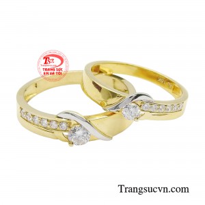 Đôi nhẫn cưới hạnh phúc thủy chung là một cách để thể hiện lời hứa trọn kiếp bên nhau.