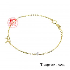 Chiếc lắc tay được chế tác vô cùng tinh xảo với những đường nét được chăm chút kỹ lưỡng.