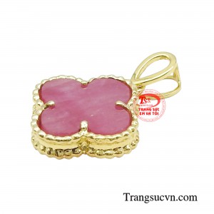 Những cô nàng mệnh Hỏa luôn mang đến nguồn năng lượng của sự nhiệt huyết, đam mê và sẵn sàng dấn thân hết mình.