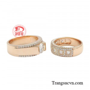 Dù cho mọi khoảng cách có là xa xôi trắc trở, dù cho mọi định kiến phân biệt có tồn tại thế nhưng sau cùng cả hai vẫn tìm thấy nhau. 