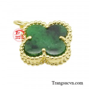 Đồng thời còn là món quà vô cùng ý nghĩa như một lời chúc may mắn cho những người bạn yêu thương. 