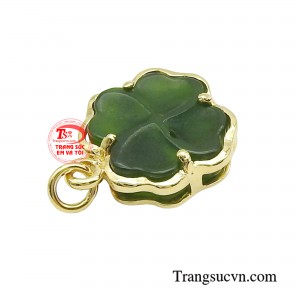 Cánh thứ tư tượng trưng cho tình yêu, và là một trong những giá trị quan trọng nhất trong cuộc sống. 