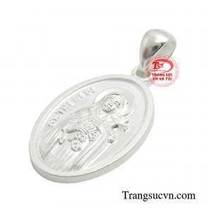 Đeo mặt dây chuyền Đức Mẹ bên người sẽ nhận được sự an ủi, hỗ trợ tinh thần và niềm tin cho người theo đạo.