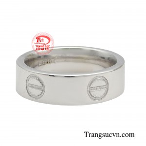 Nhẫn nam vàng trắng hướng đến sự hoàn hảo để các quý ông tự tin tạo nên sức hút, sành điệu và đẳng cấp.