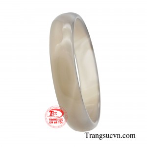 Người đeo vòng mã não sẽ gặp được nhiều may mắn, tăng cường sự tự tin và đem lại cảm giác bình an.