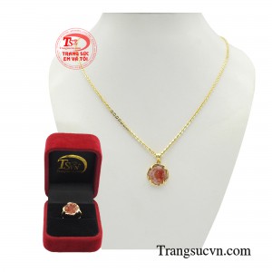 Mẫu đơn là loài hoa vương giả, quyền quý, biểu tượng của sự giàu có thịnh vượng, không những vậy còn thể hiện sắc đẹp e ấp của phái đẹp.