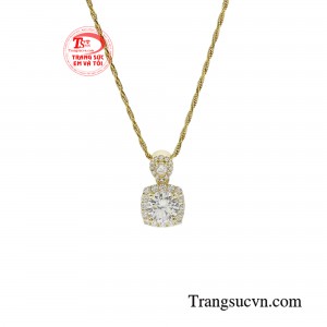 Với món trang sức này quý cô trông thật nổi bật với vẻ đẹp kiêu sa, thời thượng.