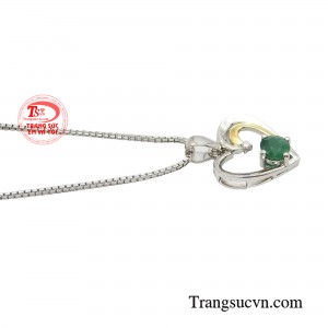 Đây cùng là món quà để thể hiện tình yêu sâu đậm với đối phương, một biểu tượng đơn giản nhưng lại đong đầy yêu thương. 