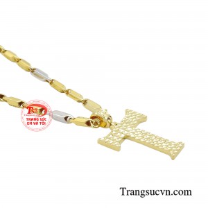 Vậy nên, các chàng trai cũng đừng ngần ngại kết hợp thêm vài món phụ kiện phù hợp vào tủ đồ của mình để thêm phần tự tin, mạnh mẽ và cuốn hút.