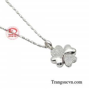 Nó là món quà ý nghĩa, gửi gắm lời chúc tốt lành tới người bạn yêu, nhắc nhở họ luôn tin tưởng, hy vọng, và yêu thương trong cuộc sống.