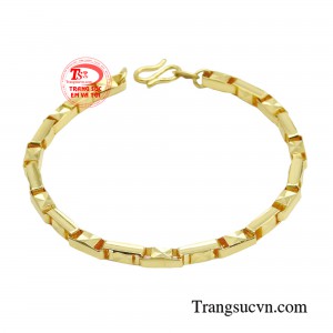 Lắc tay nam vàng ấn tượng giúp cổ vũ, truyền cảm hứng tinh thần phái mạnh thêm phần tự tin.